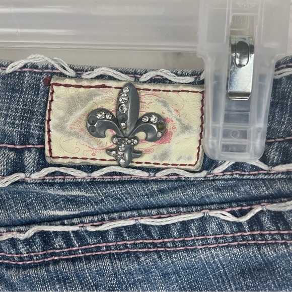 LAGUNA BEACH JEAN CO. Fleur de Lis Details Wide Stitch Detail size 27 - Picture 8 of 10